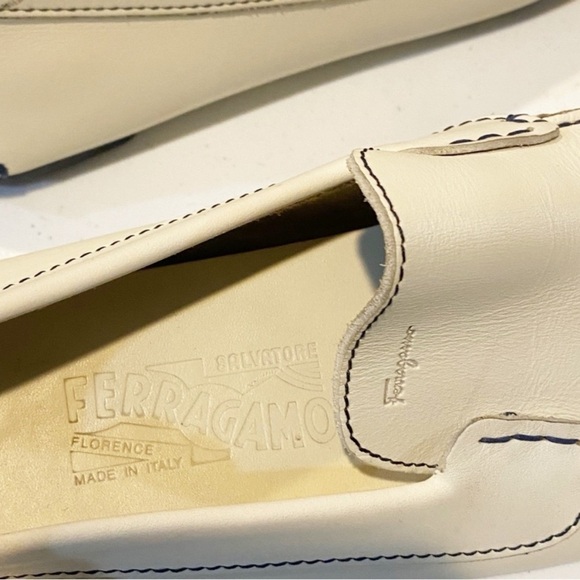 SALVATORE FERRAGAMO Leather Driving Loafers Off White - Picture 13 of 15